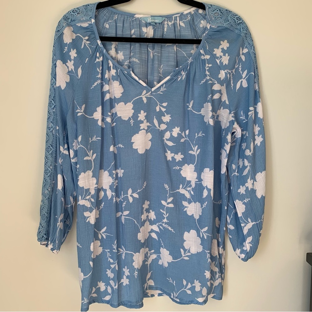 Light Blue Floral Blouse with V-Neck 3/4 Sleeves